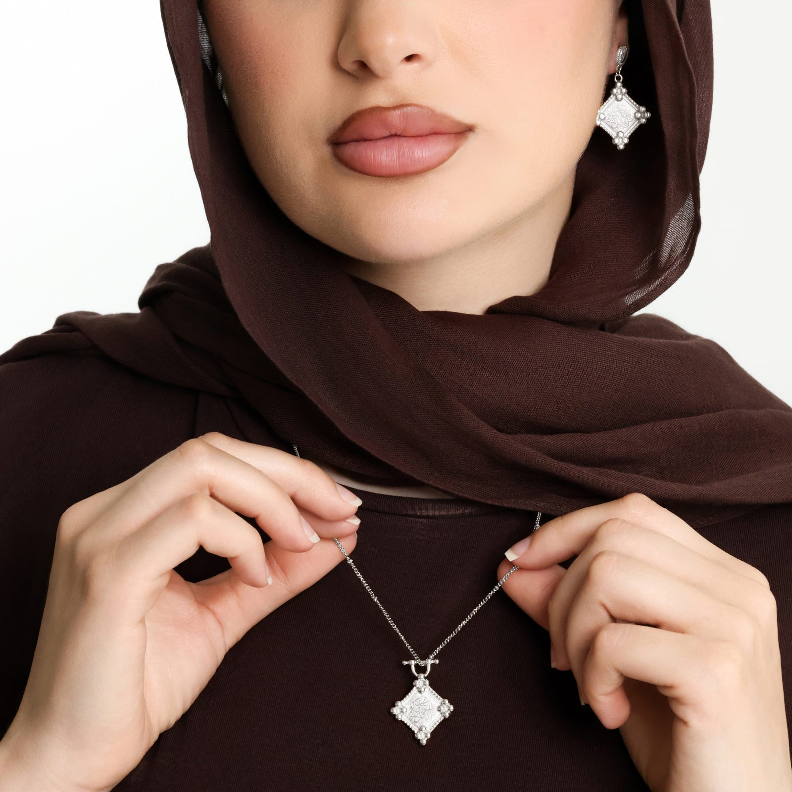 "Allah is sufficient for us" Plaque Necklace | Women