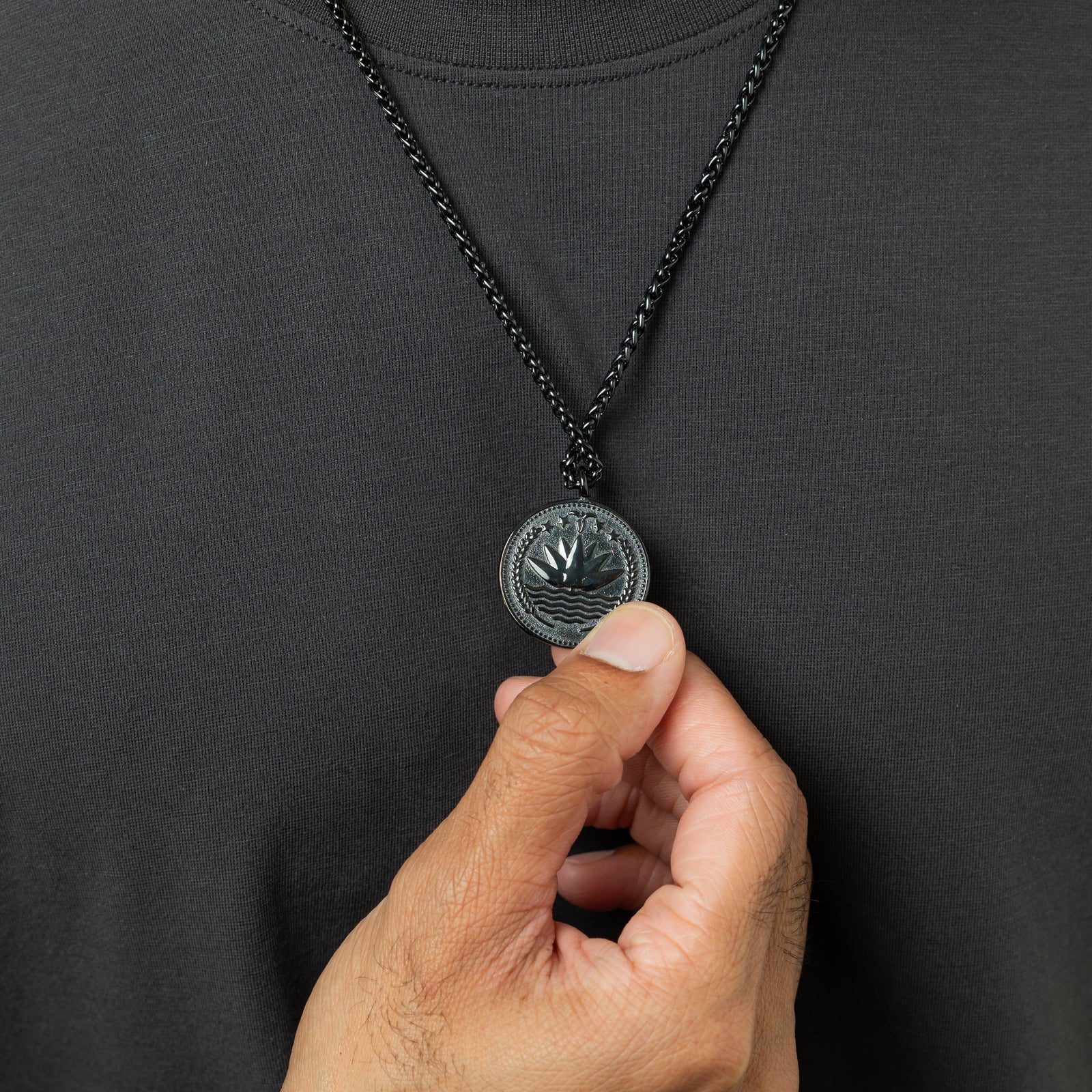 Country Coin Necklace | Men - Nominal
