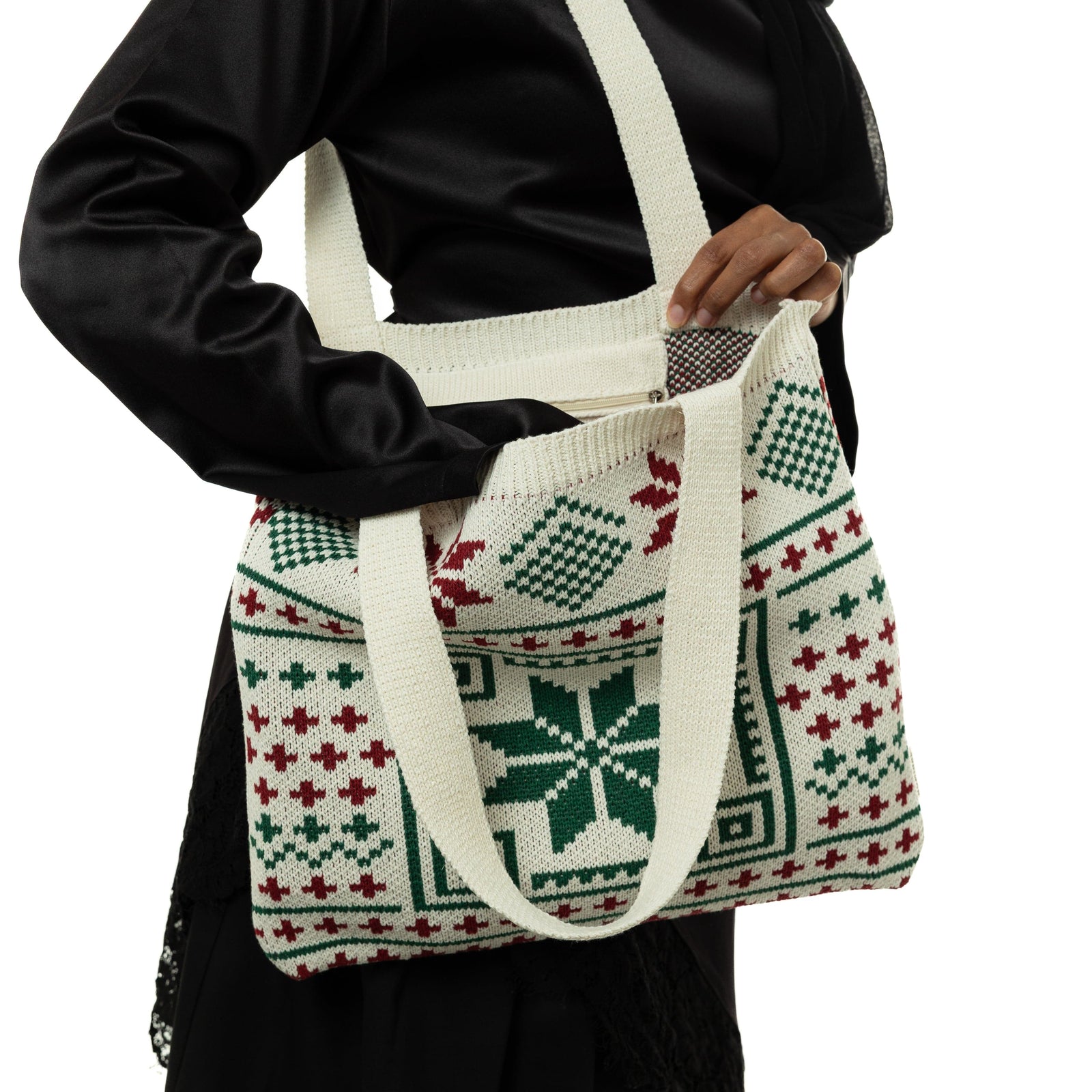 Close up of the bag as worn by the model on their right shoulder.