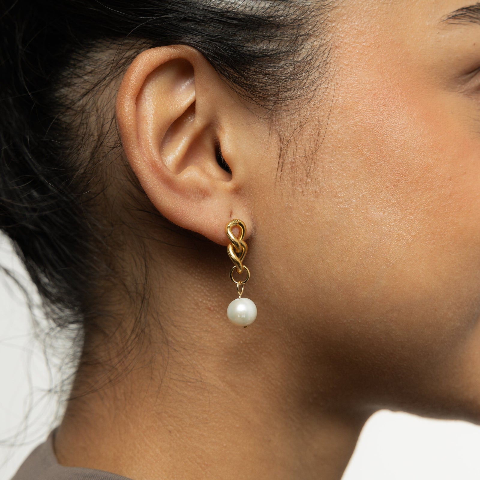 Hanging Pearl Earrings - Nominal