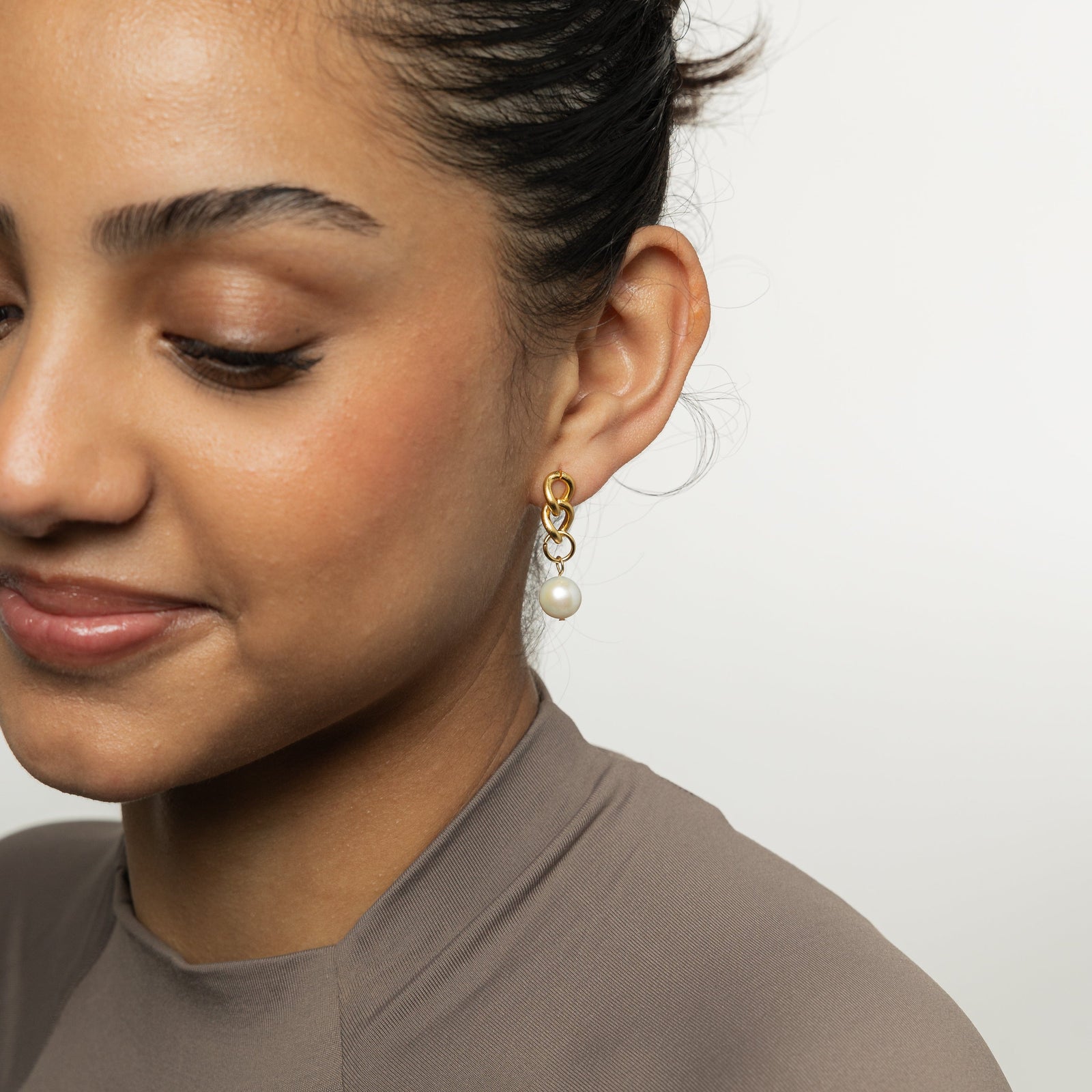 Hanging Pearl Earrings - Nominal