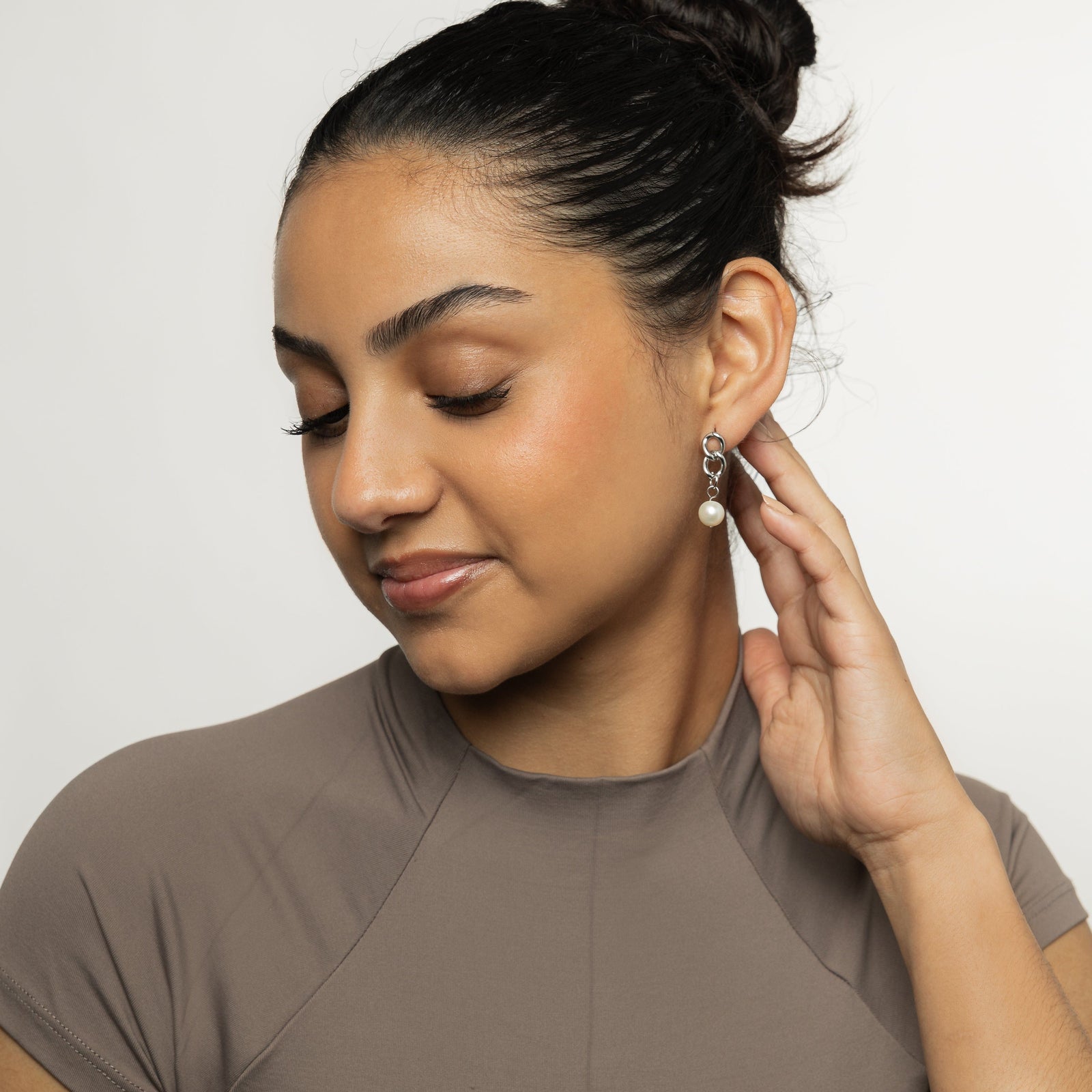 Hanging Pearl Earrings - Nominal