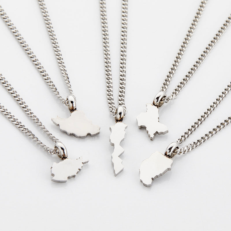 Country Map Necklace | Kids - Nominal