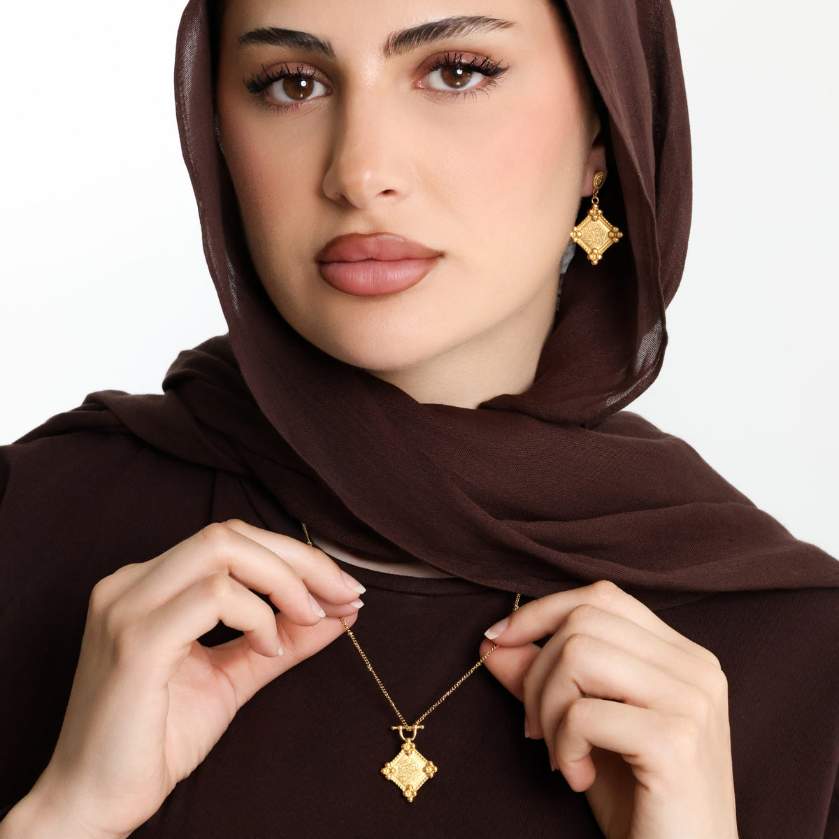 "Allah is sufficient for us" Plaque Necklace | Women