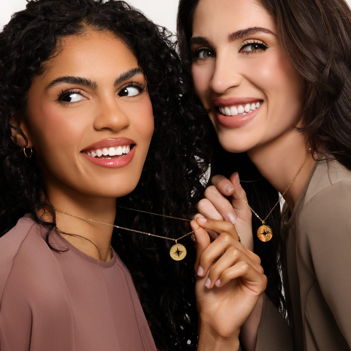 "I'm with you" Best Friend Necklace Set - Nominal