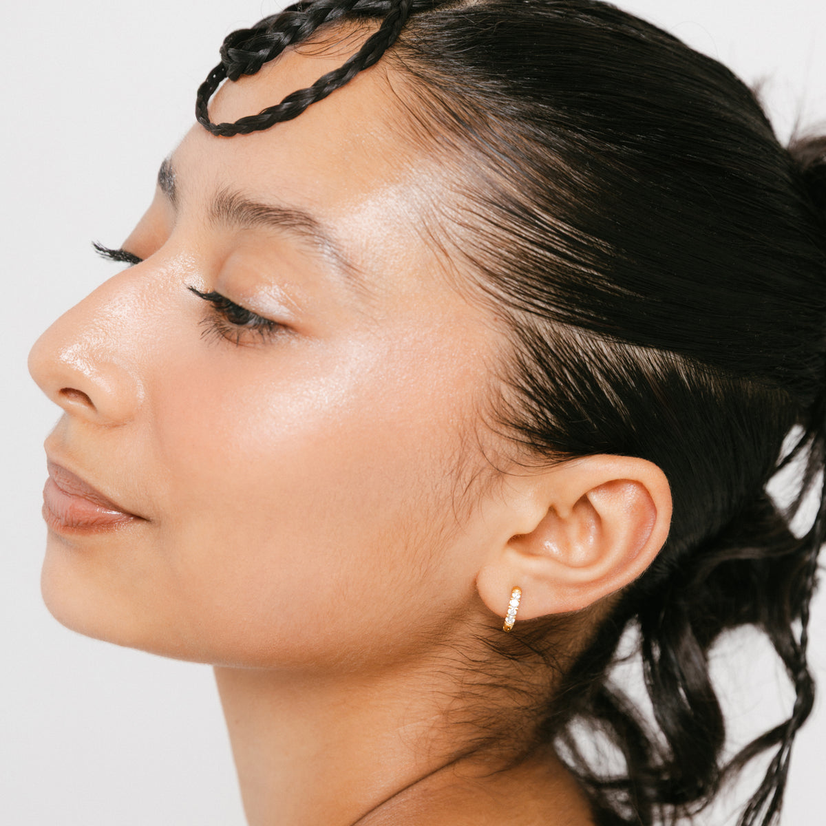 Pavé Chunky Huggie Hoops | 8mm