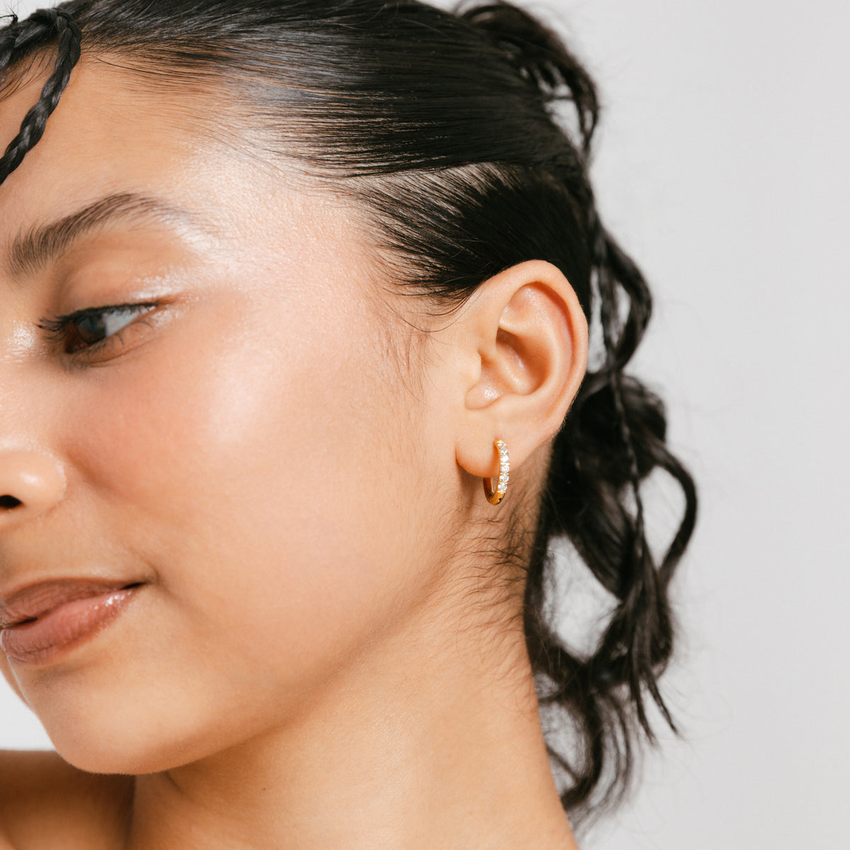 Pavé Huggie Hoops | 10mm