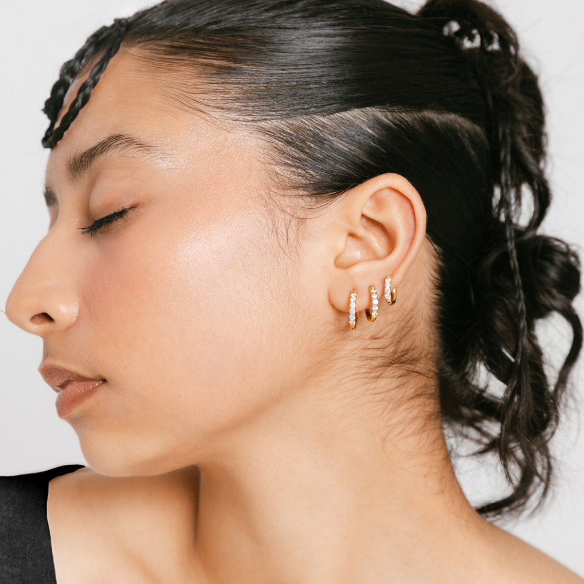 Pavé Chunky Huggie Hoops | 10mm