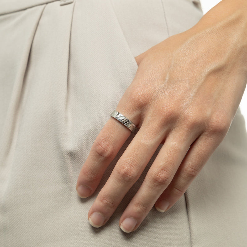 Keffiyeh Ring | Women | Nominal