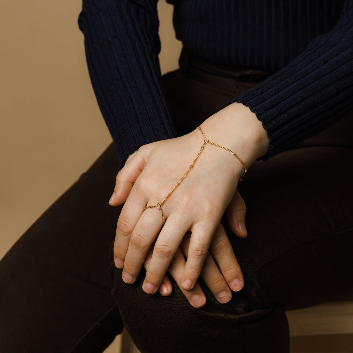 Dotted Hand Chain Silver| Nominal