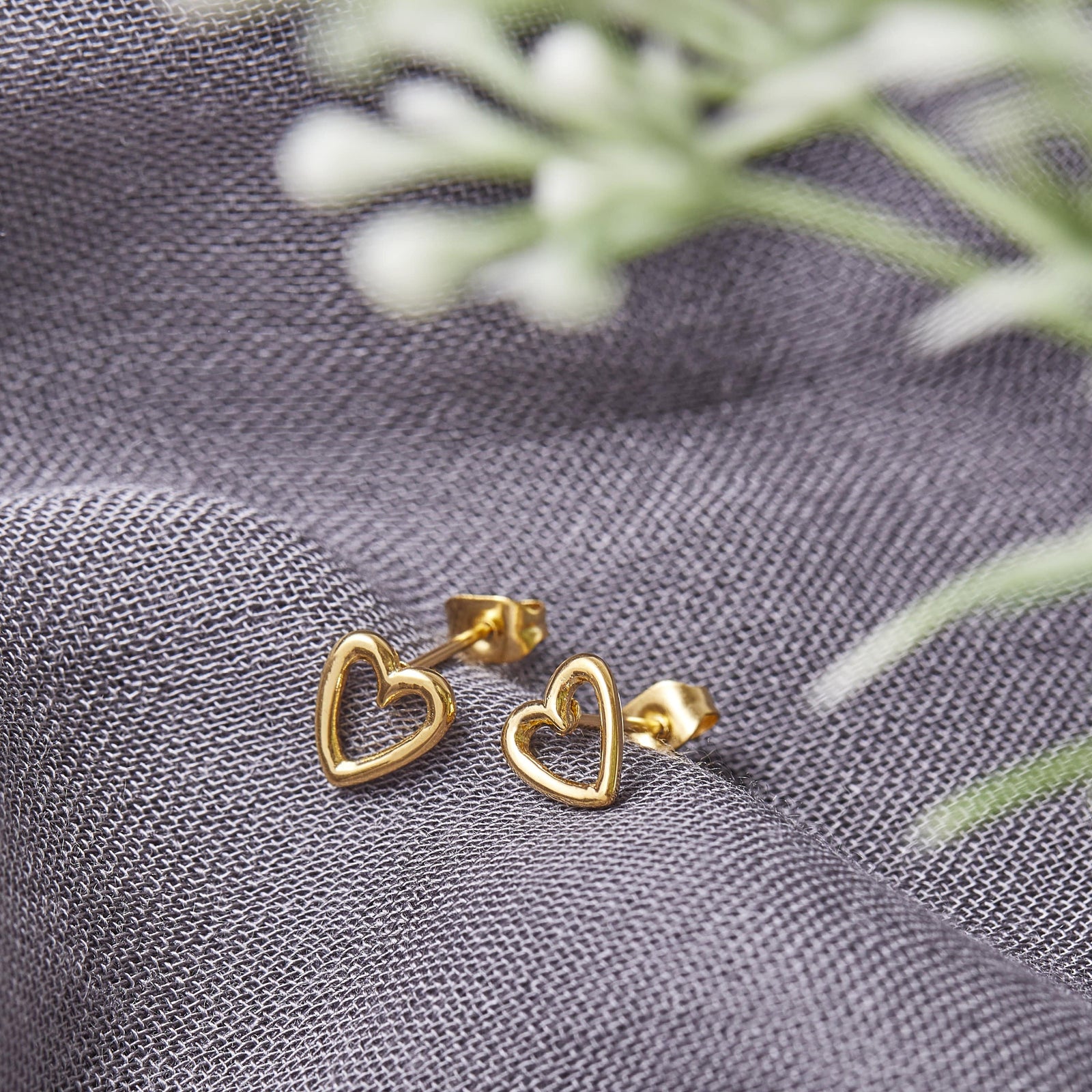Hollow Heart Earrings - Nominal